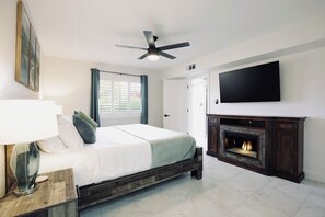 2 habitaciones, tabla de planchar con plancha y cuna de viaje