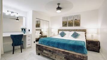 2 bedrooms, desk, iron/ironing board, travel crib