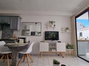 Microwave, oven, stovetop