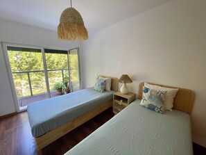 3 Schlafzimmer, Zimmersafe, Bügeleisen/Bügelbrett, Reisekinderbett