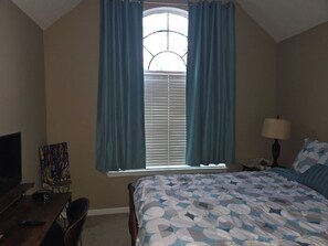 4 chambres, fer et planche à repasser, Wi-Fi, draps fournis