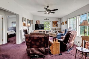 House (3 Bedrooms) | Floor plan - 3BR Retreat in Prosser Perfect for Wine Lovers (Prosser)