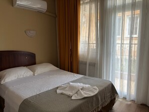 Standard Double or Twin Room, Pool View