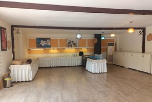 Desayuno buffet incluido todos los días 