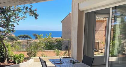 NEW Appart. New 3 pers quiet. Domaine de la Croisette Sainte Maxime sea view