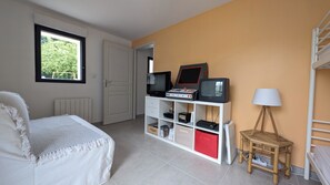 4 soverom, reiseseng for barn, wi-fi (inkludert) og sengetøy