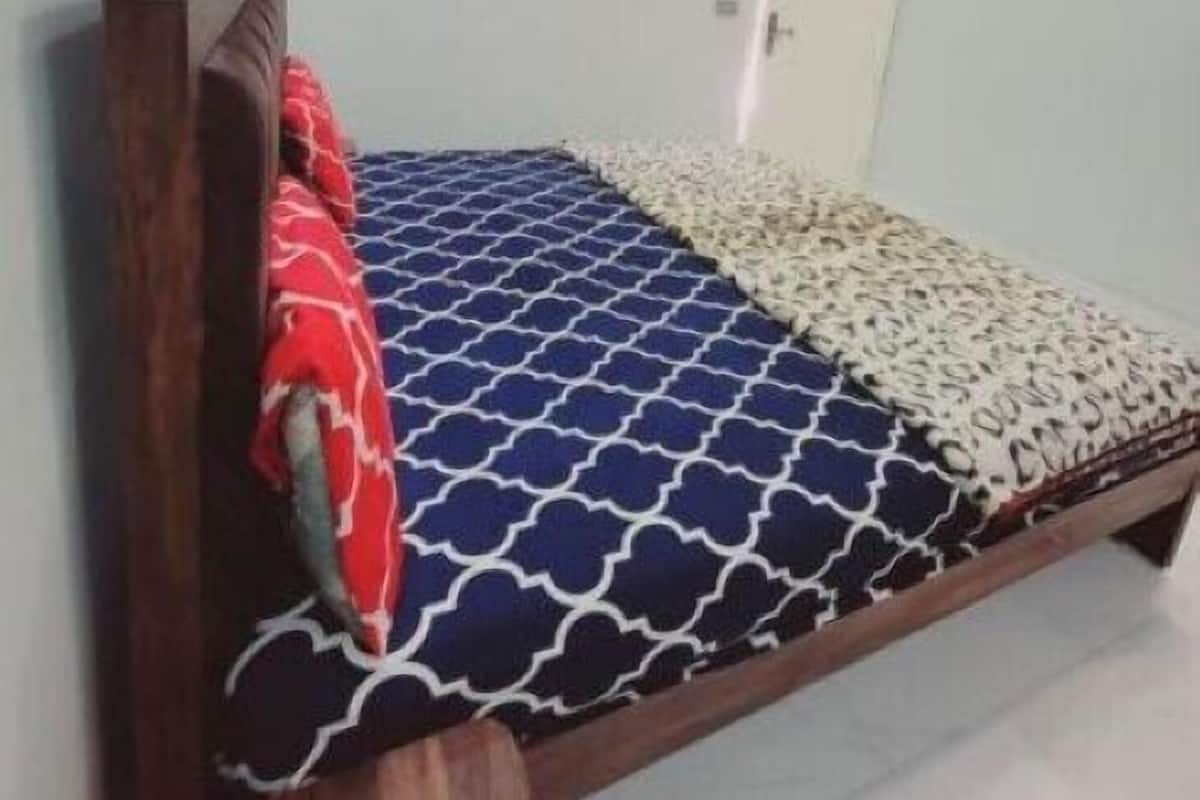 Habitación Deluxe doble | Sistema de insonorización, tabla de planchar con plancha, wifi gratis
