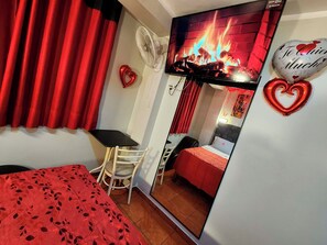 Deluxe Single Room, 1 Queen Bed, Private Bathroom | Egyptian cotton sheets, premium bedding, down comforters - HOSTAL PARIS 1 (Lima)