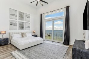 5 bedrooms, free WiFi, bed sheets