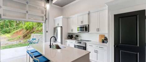 Kochgeschirr/Geschirr/Besteck