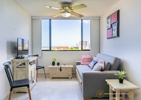Comfort Apartment, City View | Living area