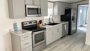 Four, plaque de cuisson, lave-vaisselle