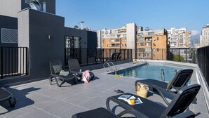 حمام سباحة