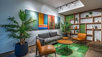 Studio | Living area