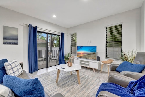 Townhome-10 mins to FTL Beach & Downtown