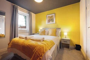 Unclassified image, 2 of 43, button