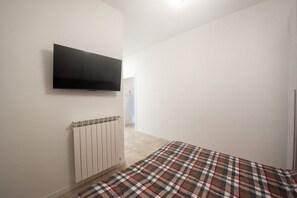 2 chambres, bureau, draps fournis