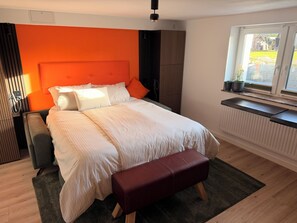 1 chambre, fer et planche à repasser, Wi-Fi gratuit, draps fournis