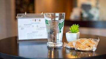 Alimentos y bebidas