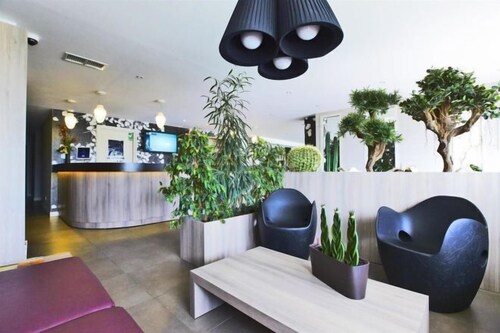 Kyriad Lyon Est - Saint Bonnet de Mure