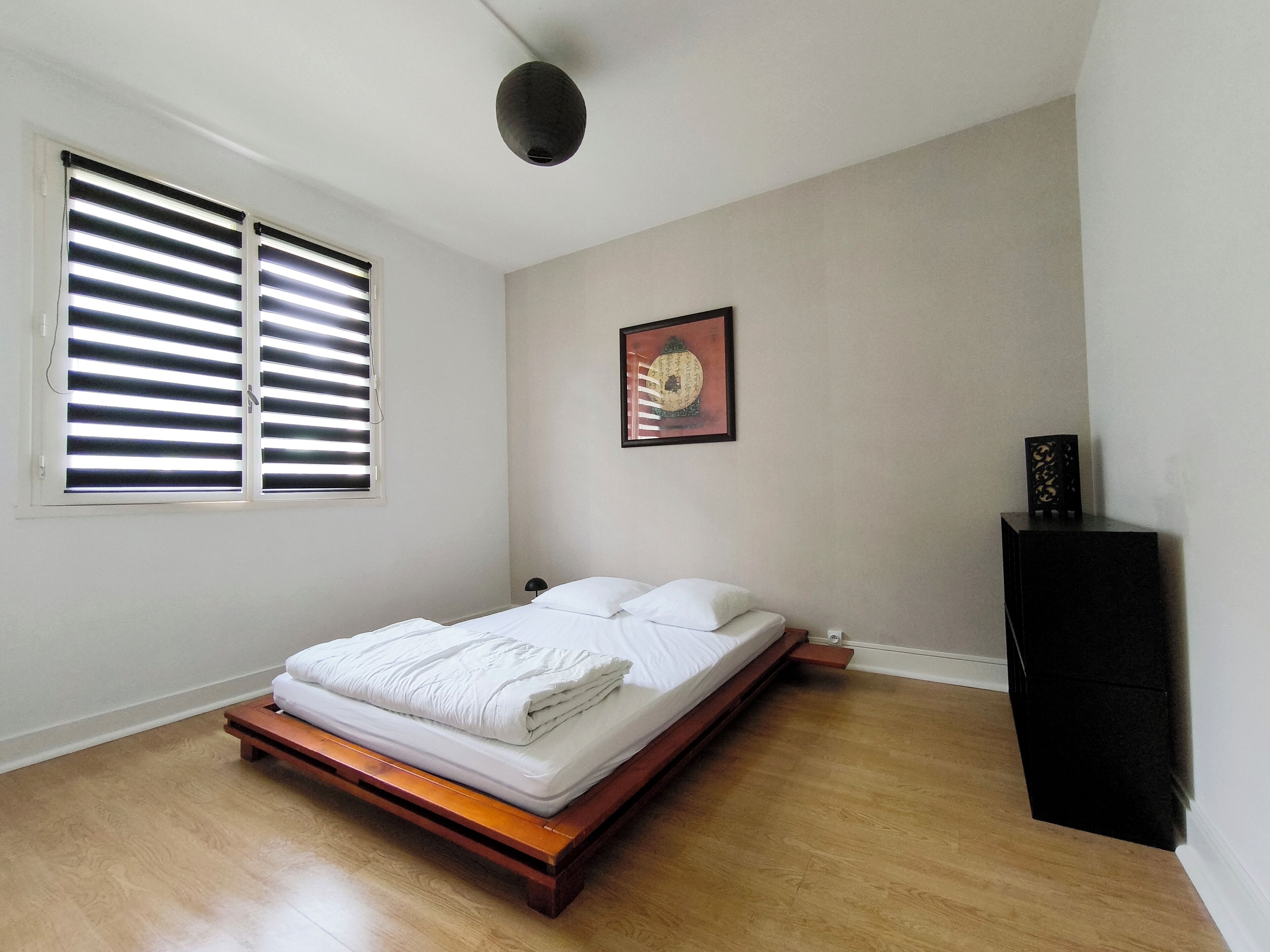 2 habitaciones y cuna de viaje 