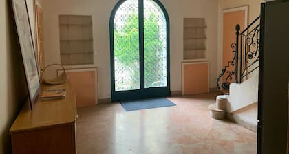 Large villa 10 minutes from the Nîmes Arena