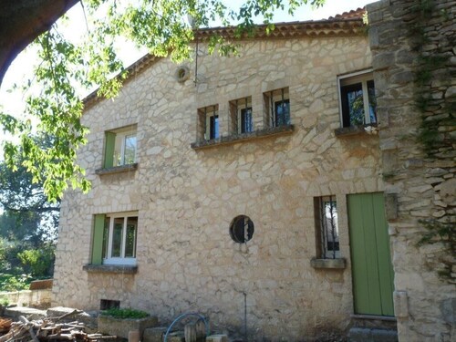 Large villa 10 minutes from the Nîmes Arena