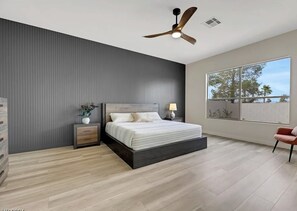 3 bedrooms, desk, iron/ironing board, WiFi