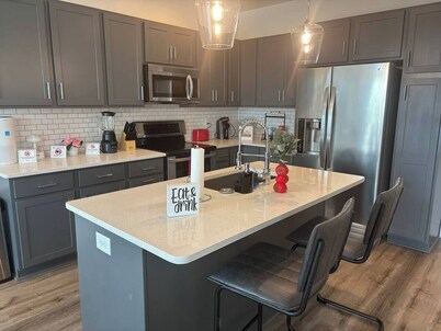 Gated 2BR in Greenville w/Vibes