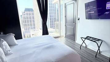 1 bedroom, desk, iron/ironing board, free WiFi