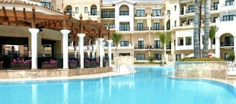 DoubleTree by Hilton La Torre Golf & Spa Resort
