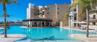 DoubleTree by Hilton La Torre Golf & Spa Resort