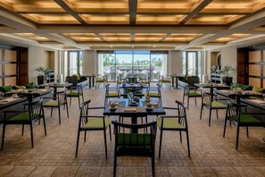 Unclassified image, 4 of 59, button - DoubleTree by Hilton La Torre Golf & Spa Resort (Murcia)