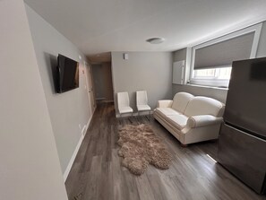 Smart TV - Esplendido suites, perfect for couples, friends and travellers seeking pleasure (Saskatoon)