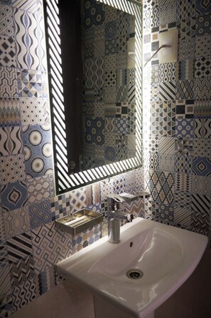 Towels, soap, toilet paper