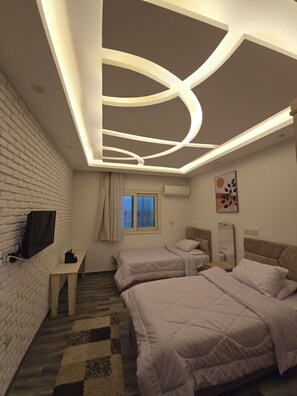 3 bedrooms, iron/ironing board, WiFi