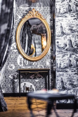 Room - JOBO hotel - Joséphine Bonaparte (Paris)