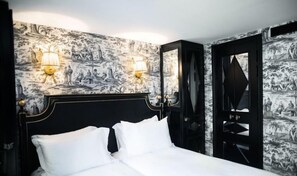 Room - JOBO hotel - Joséphine Bonaparte (Paris)
