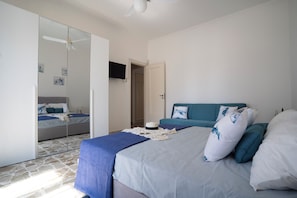 2 bedrooms, in-room safe, iron/ironing board, travel crib