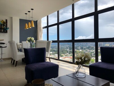 Best Location San Salvador, Escalón, Torre 91. N6