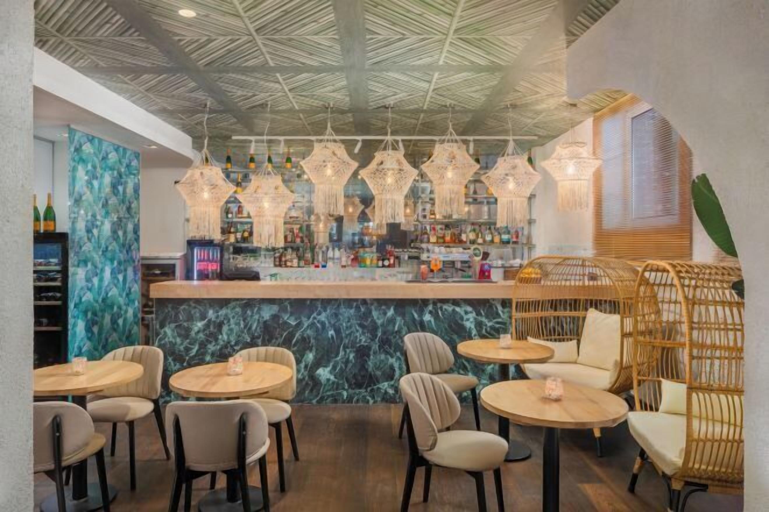 Bar (en el alojamiento)