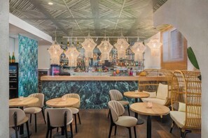 Bar (di hartanah)