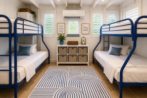 2 bedrooms, WiFi, bed sheets, wheelchair access