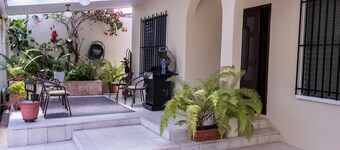 Una casa cómoda en un lugar seguro y con las amenidades necesarias!!