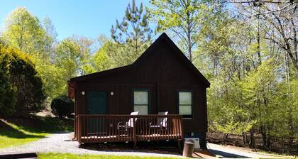 Quiet, Peaceful, Cozy Cabin Near the Tryon International Equestrian Center