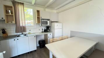 冰箱、微波炉、炉灶、茶具/咖啡用具