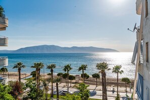 Beach/ocean view - Stylish Apartment in Lungomare with Sea View by PikHost (Vlorë)