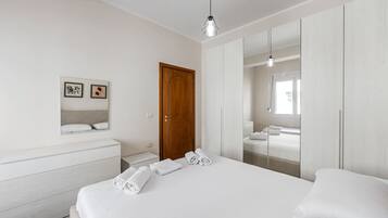 1 chambre, fer et planche Ă  repasser, Wi-Fi, draps fournis