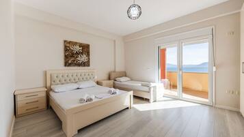 1 chambre, fer et planche Ă repasser, Wi-Fi, draps fournis