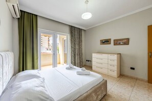 2 slaapkamers, een strijkplank/strijkijzer, gratis wifi, beddengoed